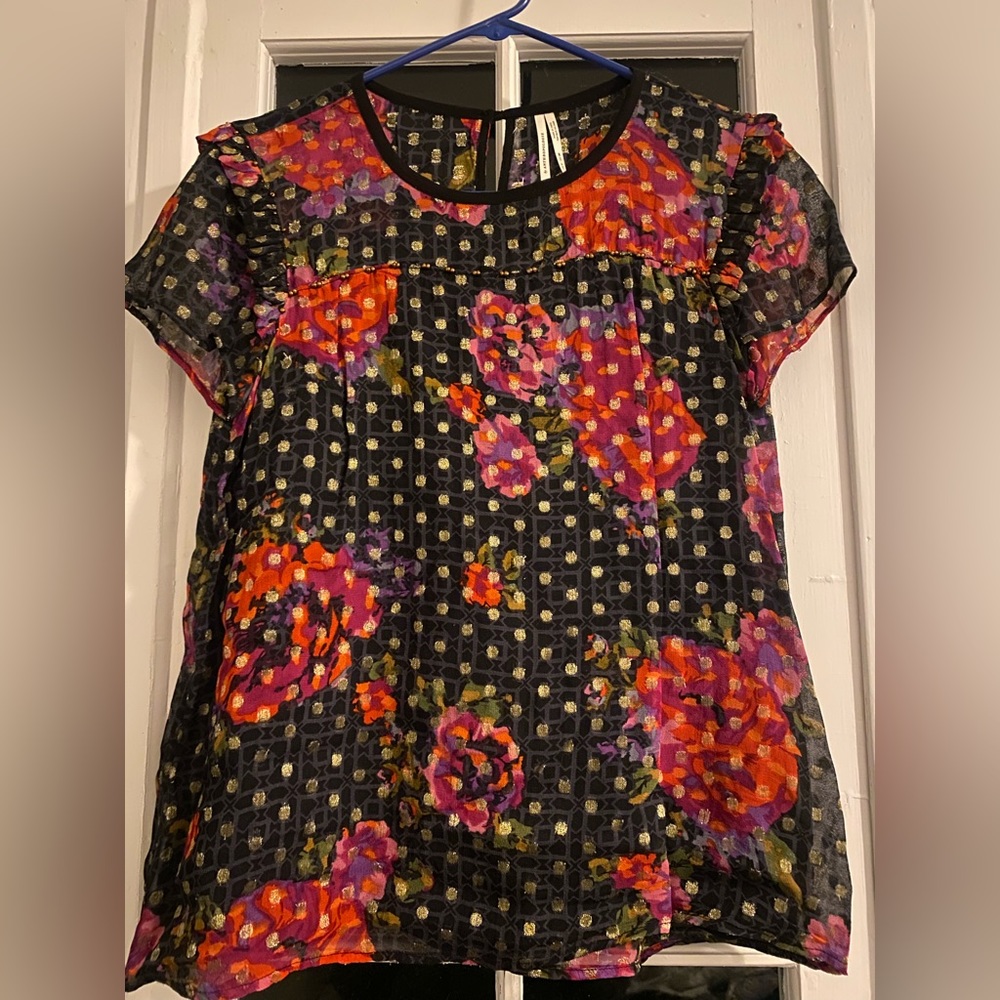 Fun flouncy top (S) by Anthro